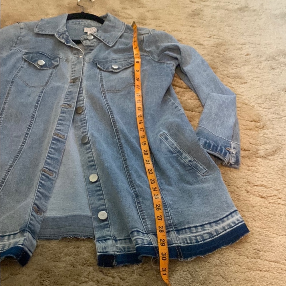 Women's Denim Jacket - Picture 4 of 5